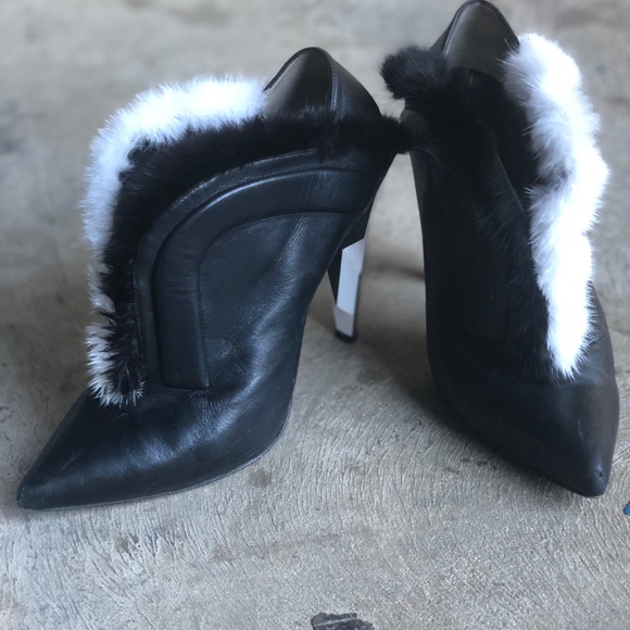 FENDI black and white fur trim ankle boots - Picture 7 of 7